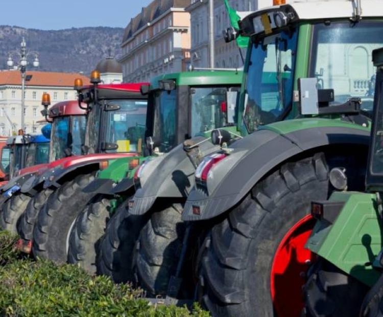 Windscreens for tractors